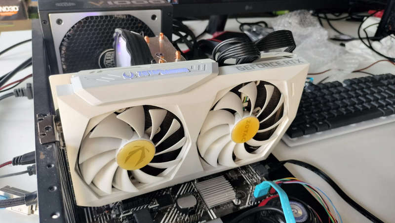 [WHITE] RTX 3070 8GB - Zotac TwinEdge