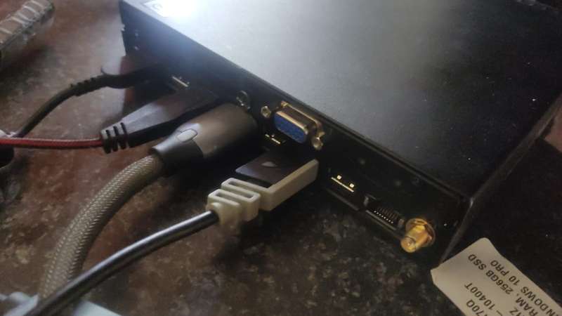 Lenovo ThinkCentre m70q Tiny / 10th Gen Core i5 / 256GB SSD / 8GB RAM
