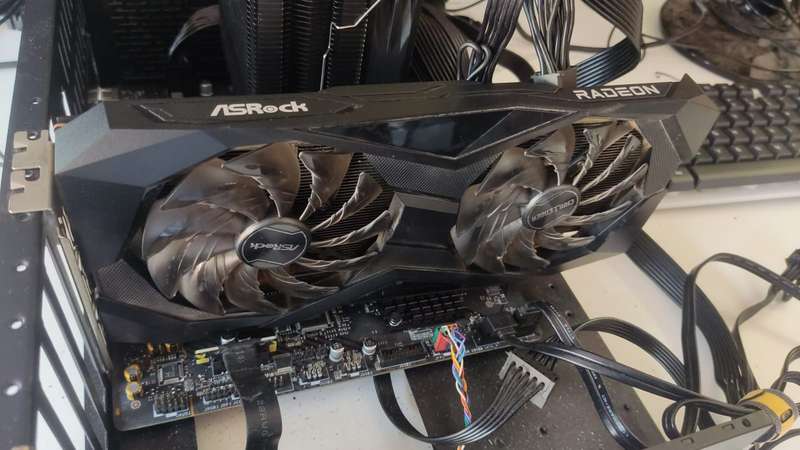 RX 6600 8GB - AsRock Challenger