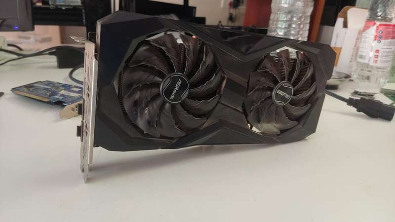 RX 6600 8GB - AsRock Challenger