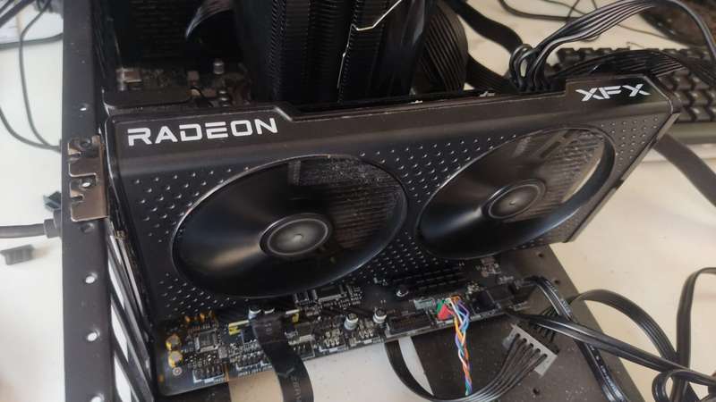 RX 6600 XT 8GB - XFX SWFT210