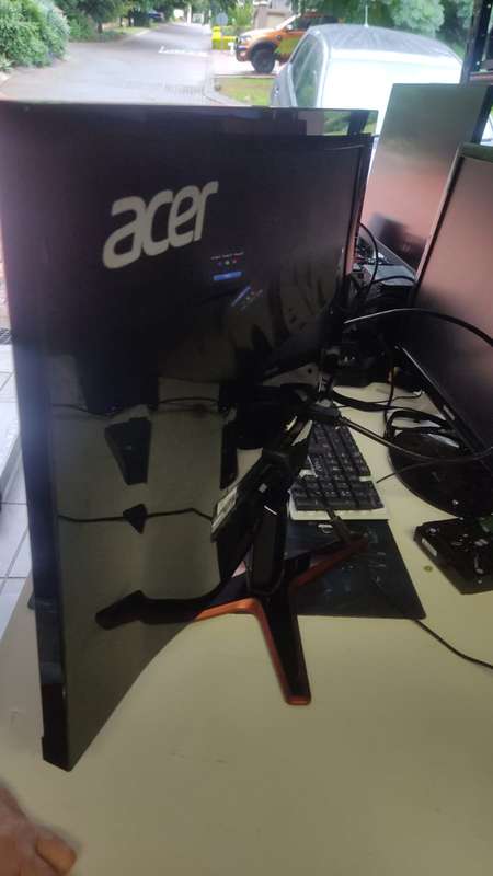 Gamign Monitor - 27" WQHD (2560x1440) 1ms 144HZ - Acer XG270HU