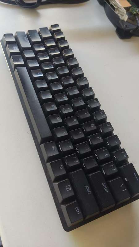 Razer Huntsman Mini 60% Gaming Keyboard (LED Lights faulty)