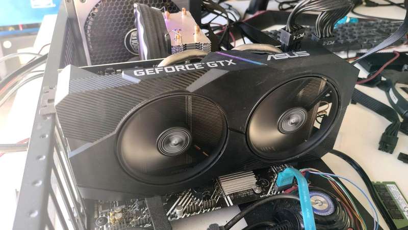 GTX 1660 Super 6GB - Asus Dual