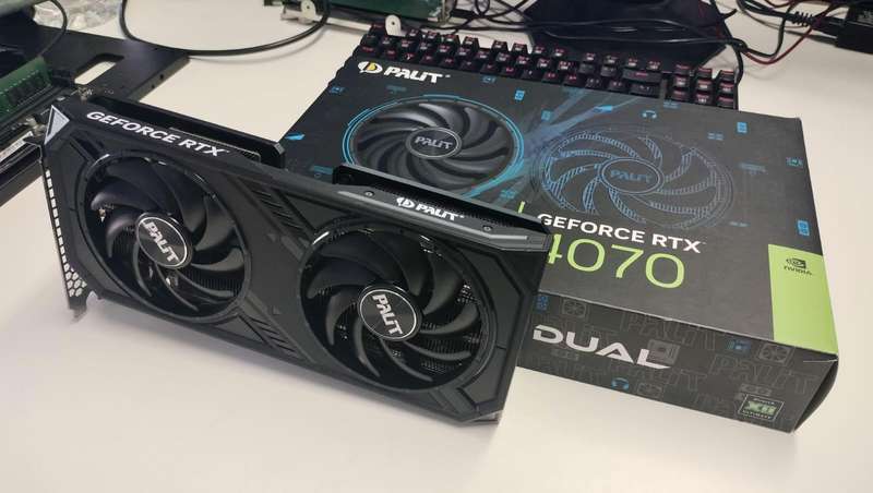 RTX 4070 12GB - Palit Dual