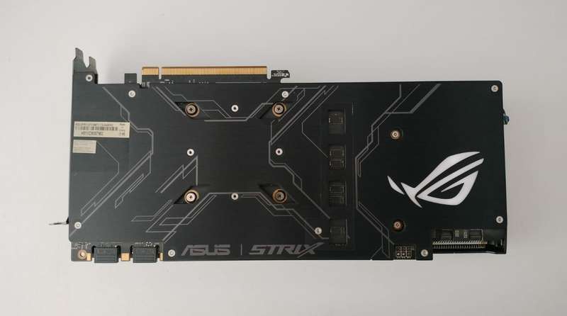 GTX 1080 Ti 11GB - Asus STRIX