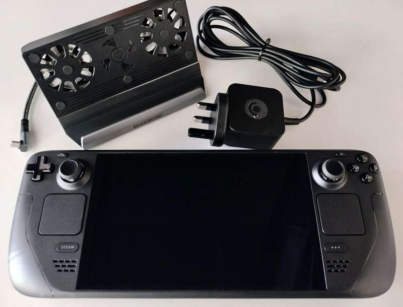 SteamDeck OLED 512GB / Dock / Carry case