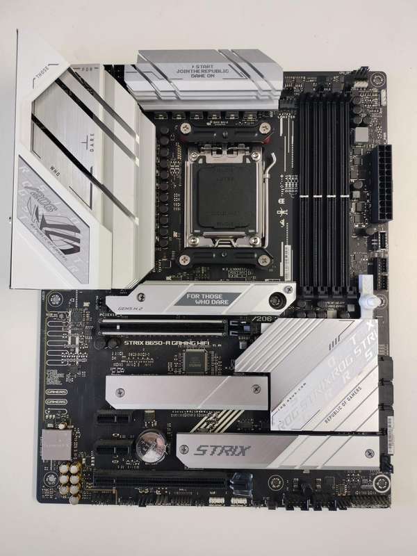 ASUS ROG STRIX B650-A GAMING WIFI AMD