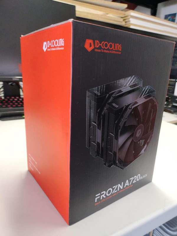 FROZN A720 black CPU Cooler