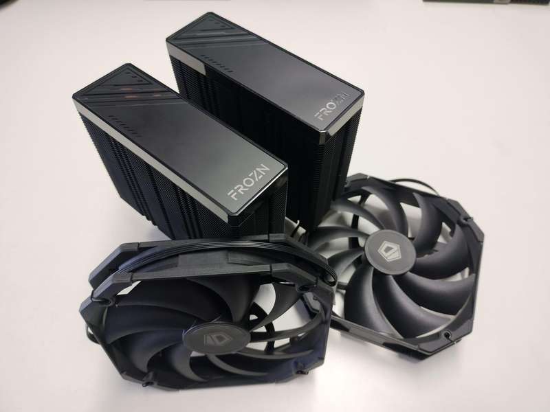 FROZN A720 black CPU Cooler