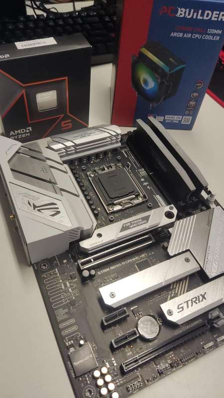 AM5 Upgrade kit - Ryzen 5 9600X / 32GB DDR5 / STRIX B650 / ARGB CPU Cooler