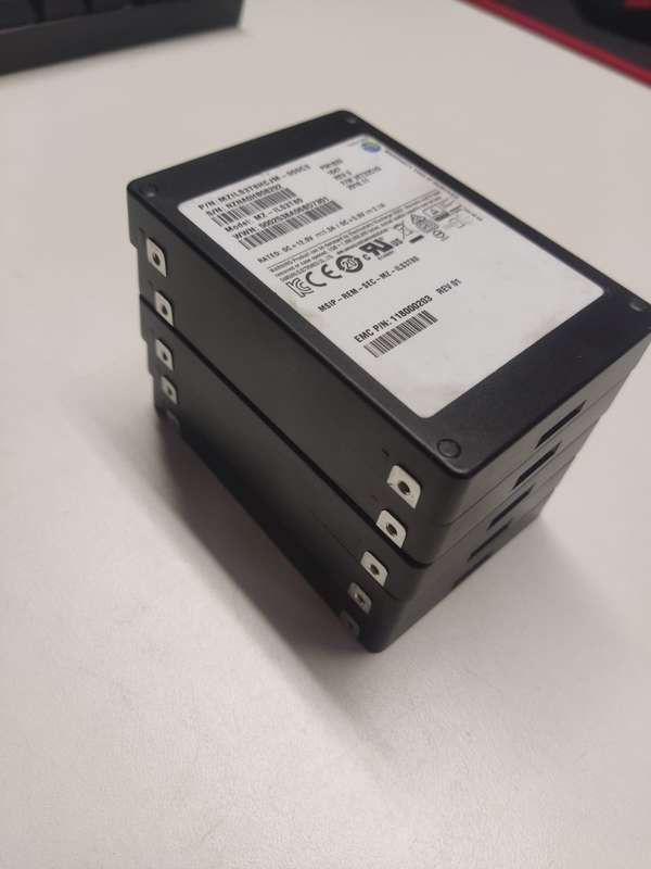 4TB Server SSD - SAS 12gbps - Samsung PM1633a (3.84TB)
