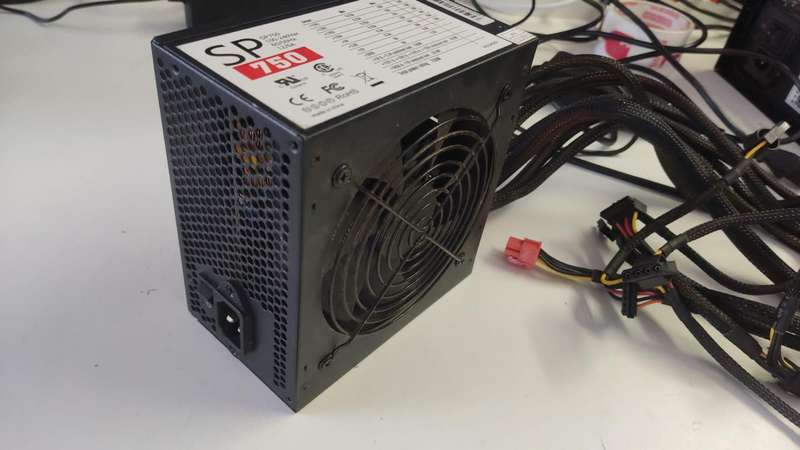 750W Power Supply (non-modular)