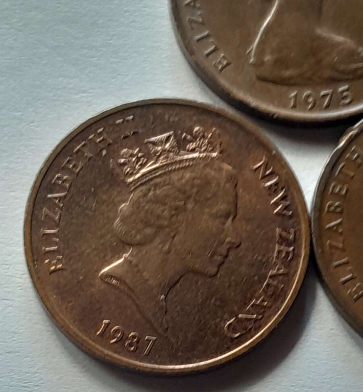 3 x New Zealand 2 Cent Coin - 1974 1975 & 1987