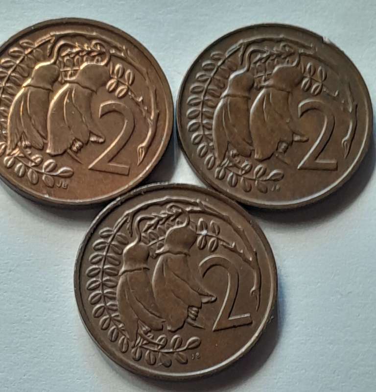 3 x New Zealand 2 Cent Coin - 1974 1975 & 1987