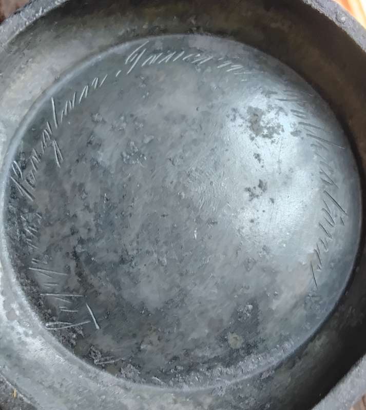 Vintage British Pewter 1 Pint Tankard
