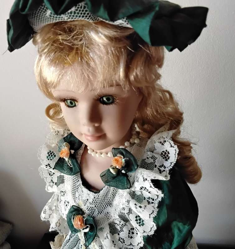Vintage Porcelain Display Soll on Stand