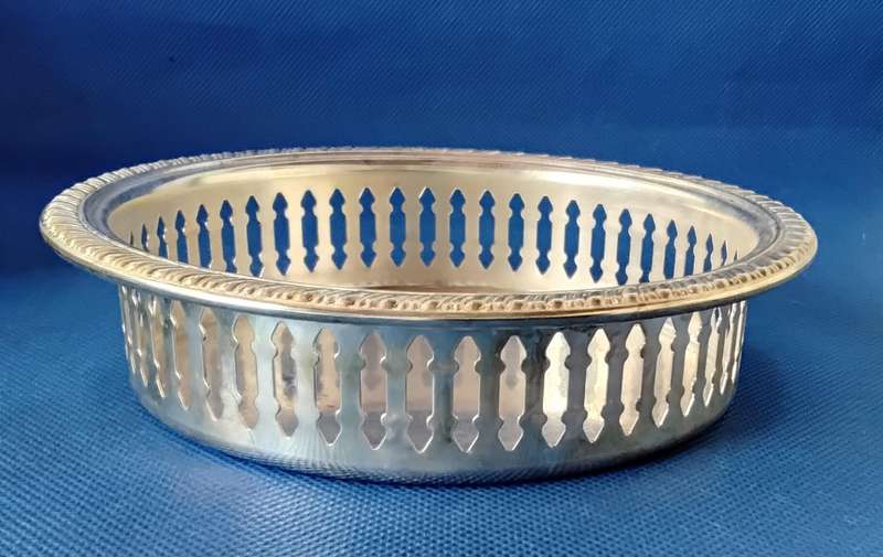 Assorted Vintage Silver Plate Items