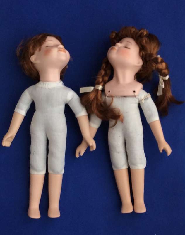 Porcelain Kissing Dolls