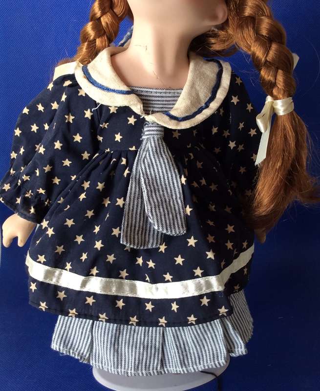 Porcelain Kissing Dolls
