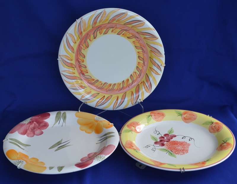 Set of Three Vintage Display / Wall Plates