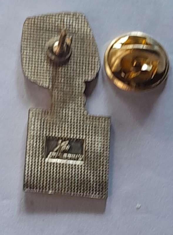 Bordeaux Tele Cable Enamel Lapel Pin