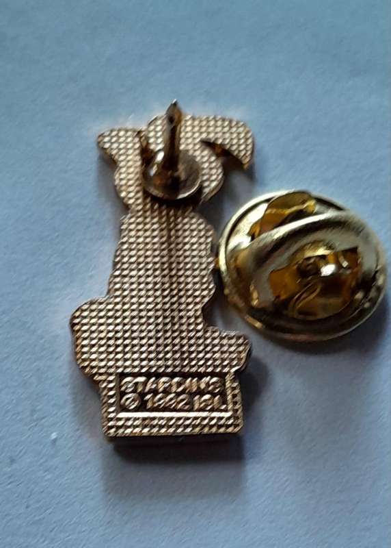 Vintage 1994 FIFA World CUP lapel pins Featuring Striker the Mascot