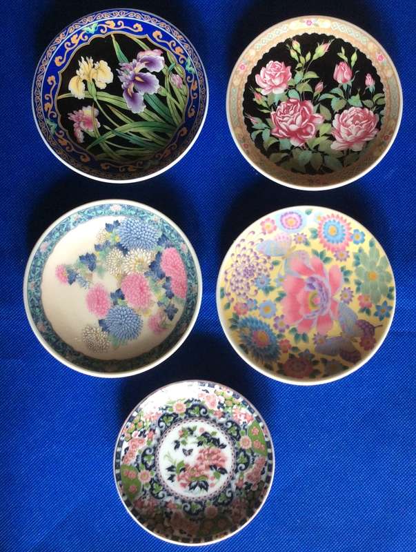 Selection of  Miniature Imari and Imari Style Plates - 5 Pieces