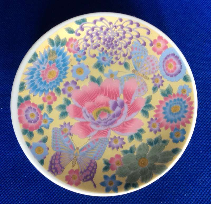 Selection of  Miniature Imari and Imari Style Plates - 5 Pieces