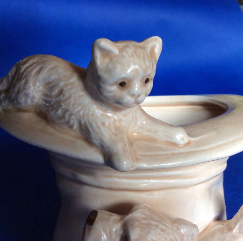 Vintage Sylvac Cat and Dog on Top Hat Posy Vase c1940s