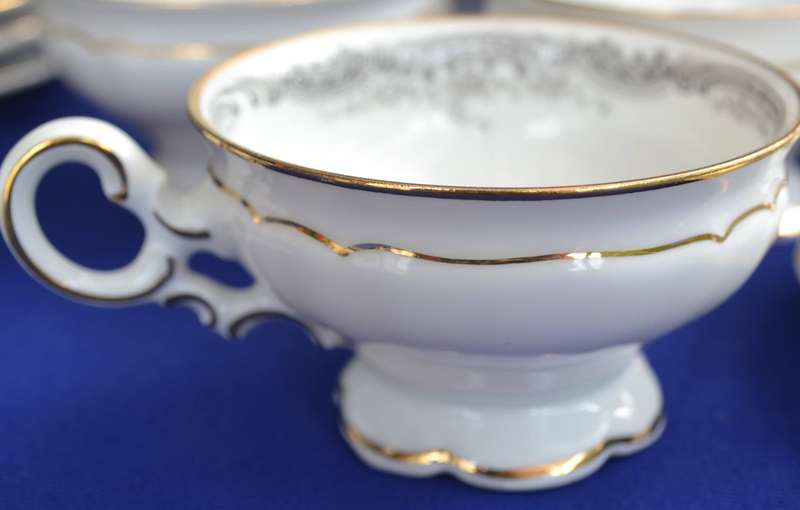 Hutschenreuther Sylvia Vintage 8 Setting Coffee Set - 19 Pieces