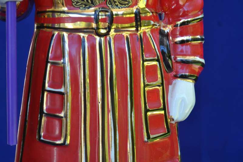 True Vintage 1960's Coronetti Cunardo Italy "The Beefeater Yeoman" Porcelain Decanter