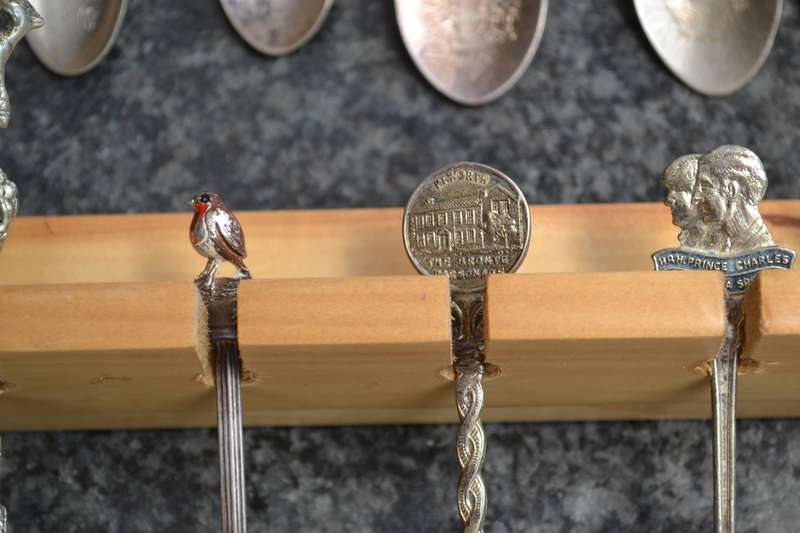 Collectable vintage Charm Style Handle Spoons in wooden Display Rack - 24 Spoons