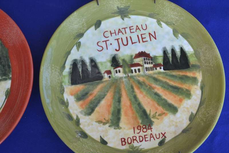 Set of 4 Susan Winget "Chateau" Plates with wall hanging clips