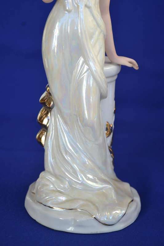 Pair of Vintage Porcelain Figurines