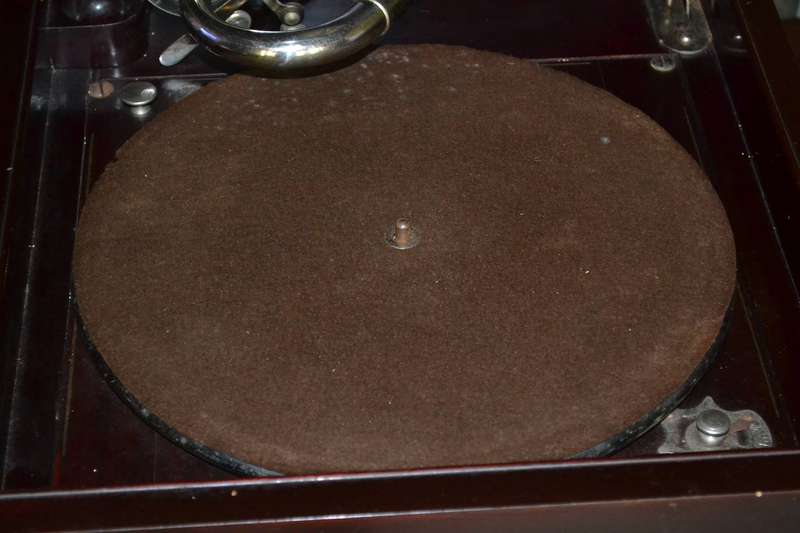 Polydor Electrix Crank Operated Gramophone c1930,s