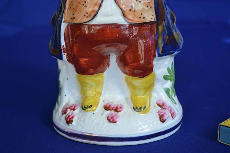 Allertons Character Toby jug "The Snuff Taker"  True Vintage