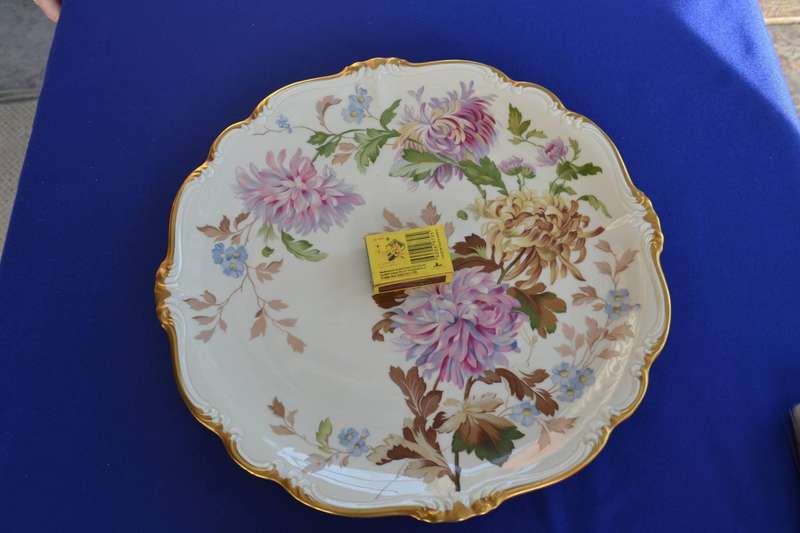 Rosenthal Pompadour Chrysanthemum Porcelain Plate