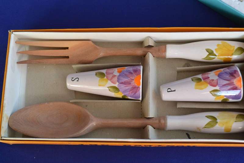Vintage Salad Server Sets x 2 Boxed