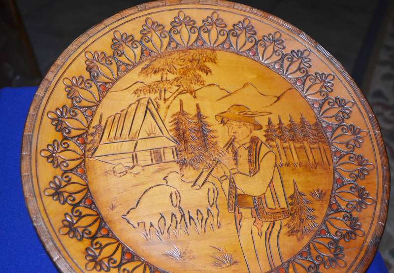 True Vintage Wooden Polish Folk Art Plate
