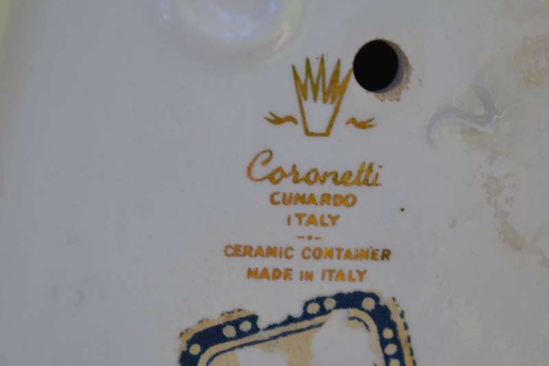 True Vintage 1960's Coronetti Cunardo Italy "The Beefeater Yeoman" Porcelain Decanter