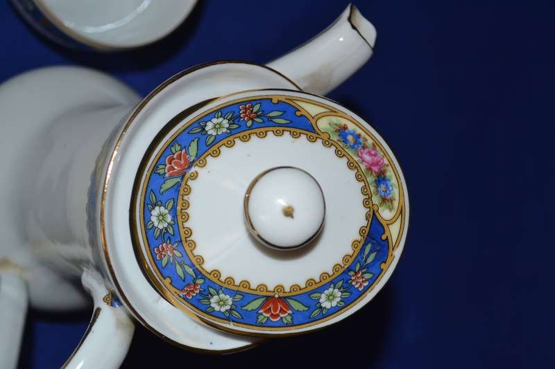 Vintage Porcelain Coffee Set - 18 Pieces