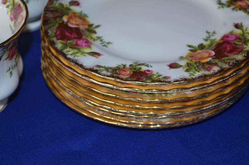 Royal Albert Tea Set "Old Country Roses" - 29 Pieces