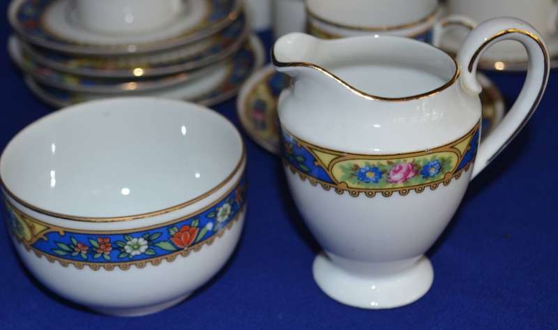 Vintage Porcelain Coffee Set - 18 Pieces