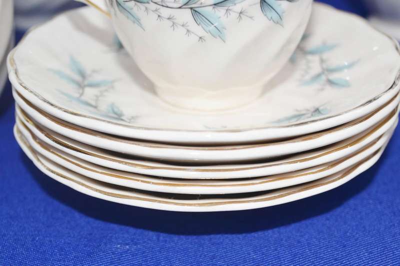 Johnson Bros Vintage "Old Chelsea" Part Coffee Set