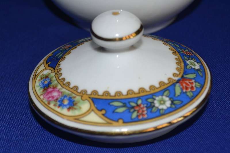 Vintage Porcelain Coffee Set - 18 Pieces