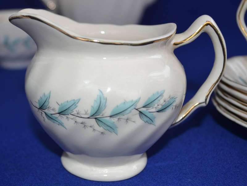 Johnson Bros Vintage "Old Chelsea" Part Coffee Set