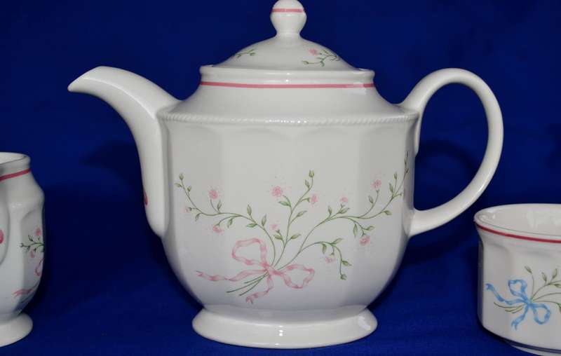 Vintage Churchill "Mille Fleurs" Tea Set - 3 Pieces