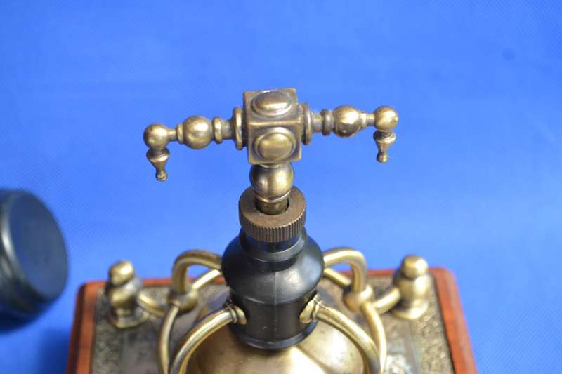 Vintage Style Telephone in an Antique French Design - Display Only