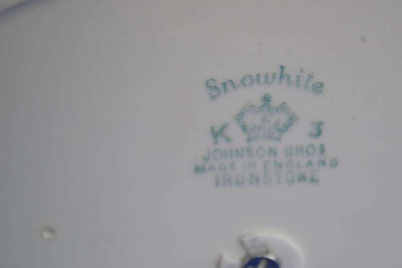 Johnson Bros Snowhite Ironstone 3 Tier Cake Stand